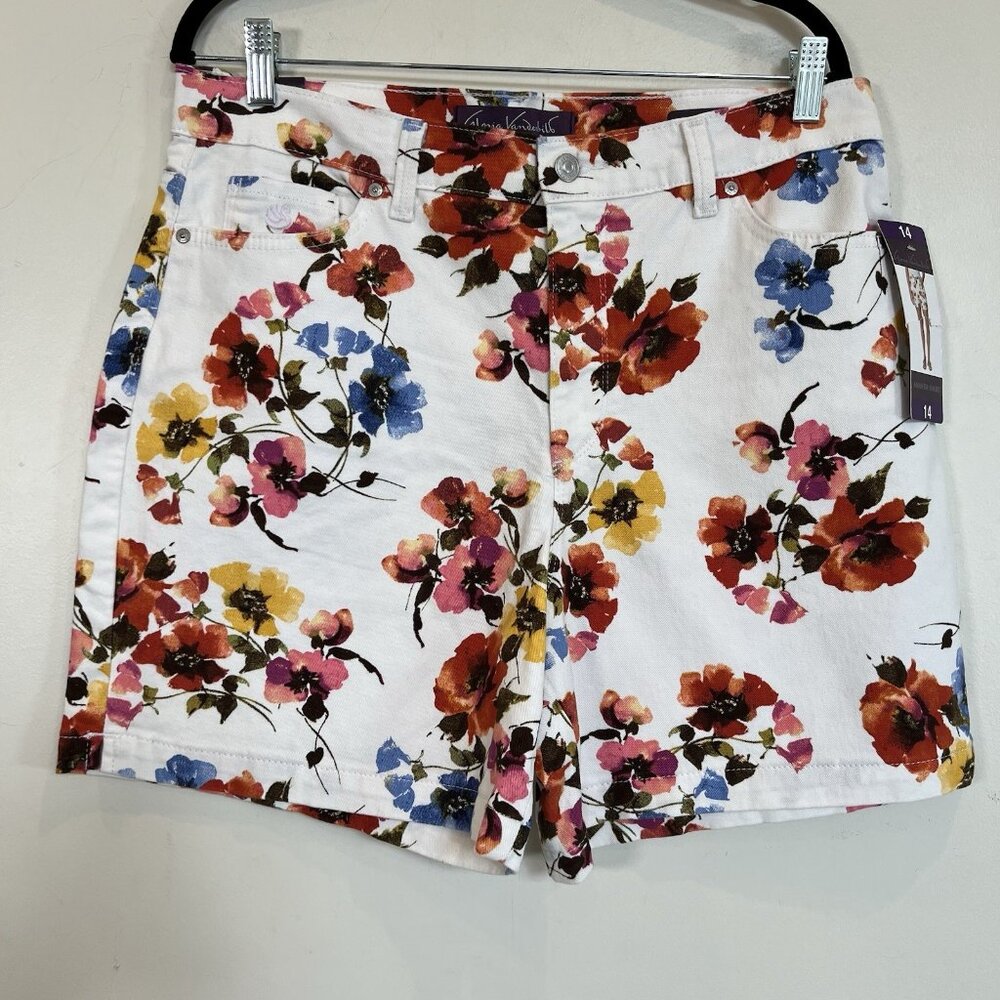 Gloria Vanderbilt NWT Amanda Short Vintage White Dream Garden Floral White 14